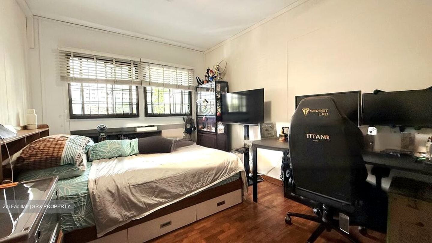 Blk 893 Tampines Avenue 8 (Tampines), HDB Executive #501888621